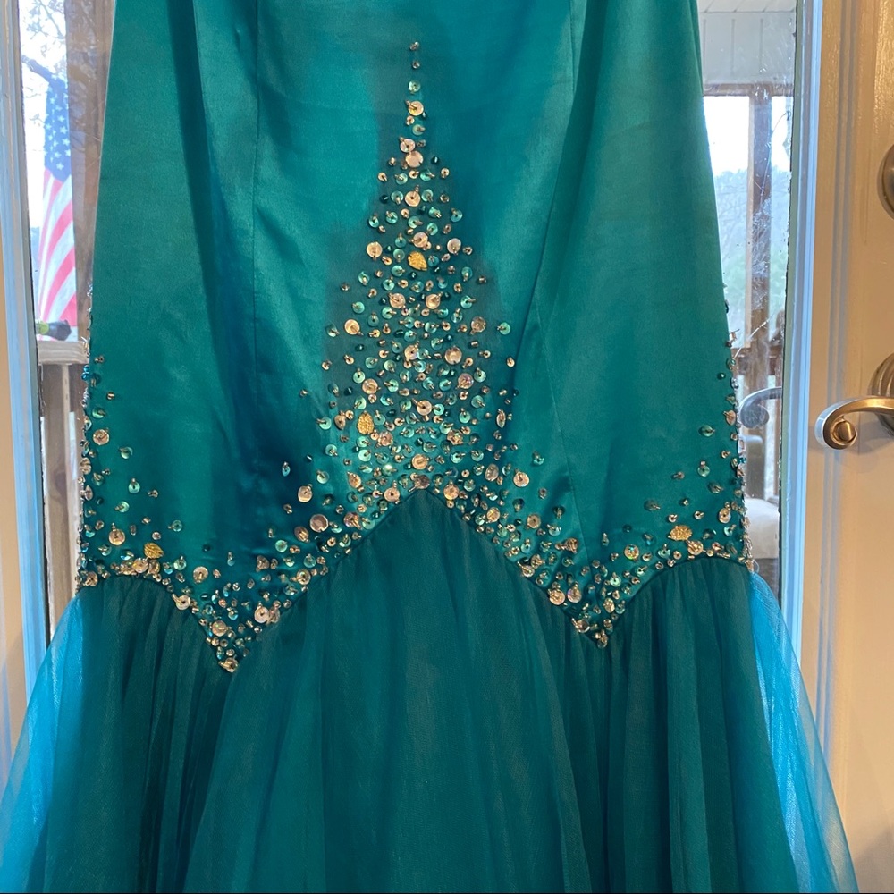 Prom Dress - Picture 4 of 6